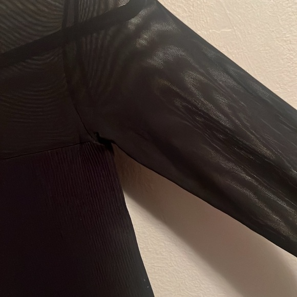 ⚡️Zara Crew neck mini black dress ling sleeves. #198 - Picture 5 of 8